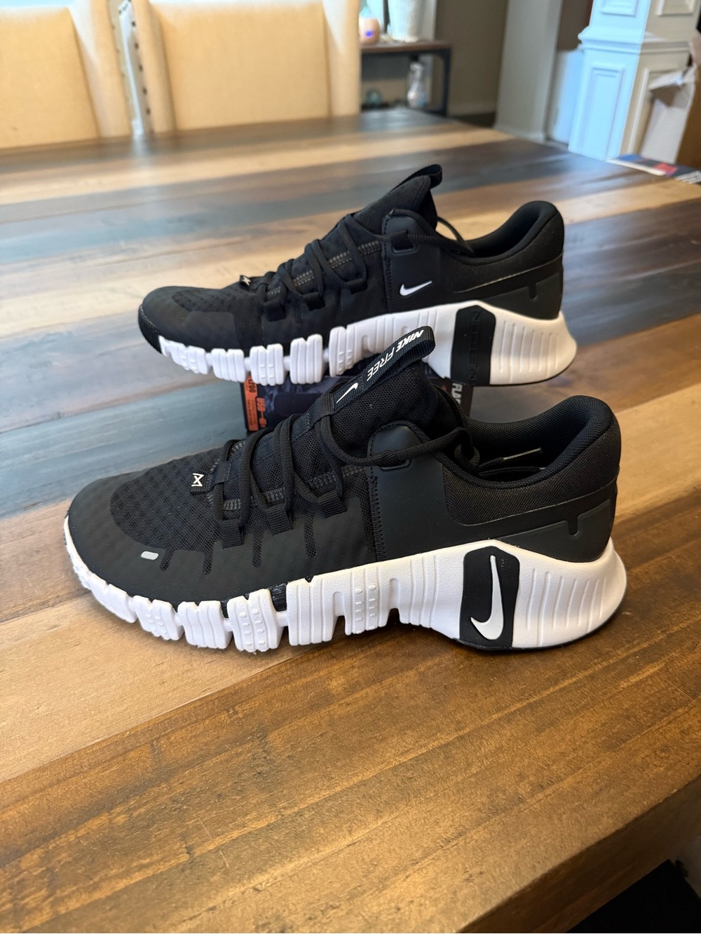 Nike Free Metcon 5 Black and White Flex-Ridged Men's Sneakers